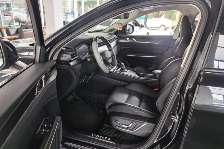 Used Lynk & Co 01 2021 2.0TD Two-Wheel-Drive Pro Trim Driver Seat