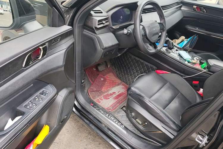 Used Lynk & Co 01 2021 2.0TD Four-Wheel Drive Dark Night Edition Driver Seat