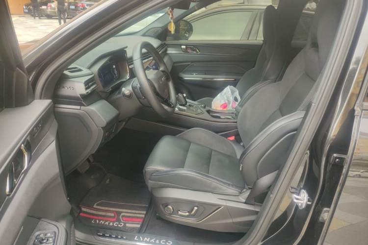 Used Lynk & Co 01 2021 2.0TD Four-Wheel Drive Dark Night Edition Driver Seat