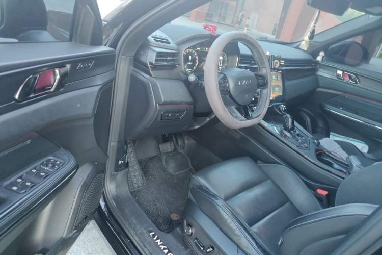 Used Lynk & Co 01 2021 2.0TD Four-Wheel Drive Dark Night Edition Driver Seat