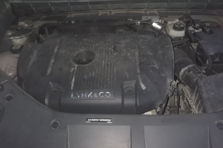 Used Lynk & Co 01 2021 2.0TD Two-Wheel-Drive Pro Trim Engine Bay