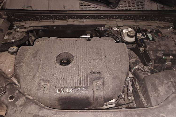 Used Lynk & Co 01 2021 2.0TD Four-Wheel Drive Dark Night Edition Engine Bay