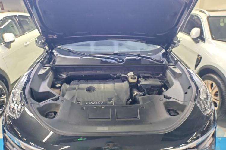 Used Lynk & Co 01 2021 2.0TD Two-Wheel-Drive Pro Trim Engine Bay