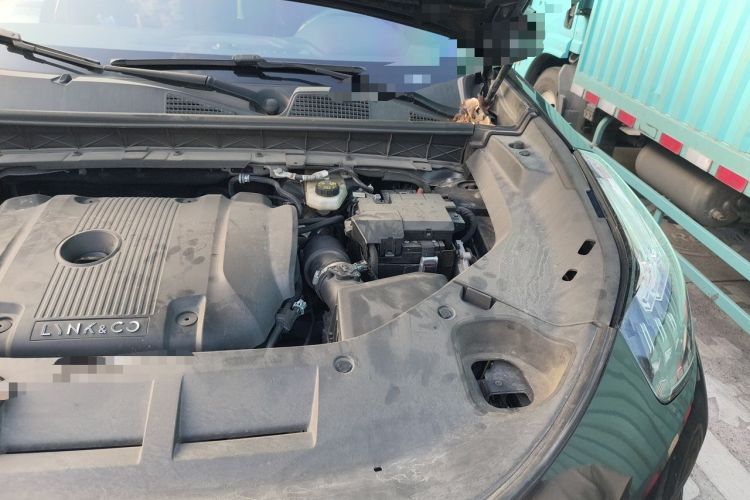 Used Lynk & Co 01 2021 2.0TD Four-Wheel Drive Dark Night Edition Engine Bay Left