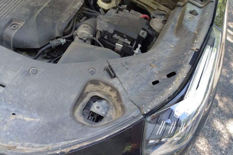 Used Lynk & Co 01 2021 2.0TD Four-Wheel Drive Hype-Halo Engine Bay Left