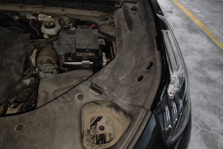 Used Lynk & Co 01 2021 2.0TD Four-Wheel Drive Dark Night Edition Engine Bay Left
