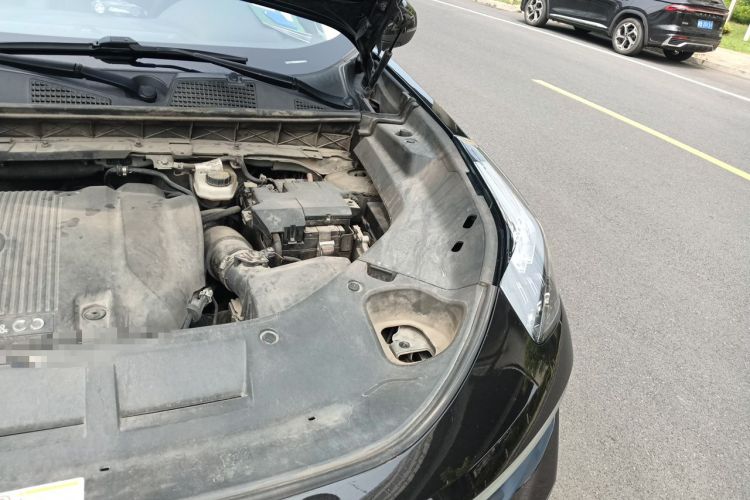 Used Lynk & Co 01 2021 2.0TD Two-Wheel-Drive Pro Trim Engine Bay Left