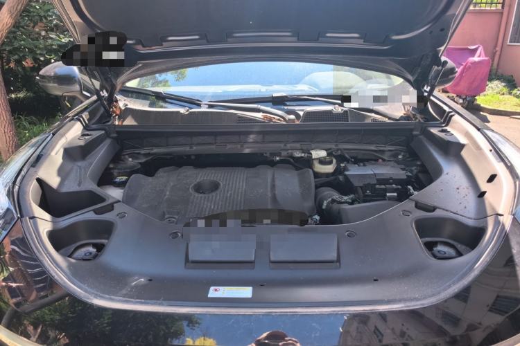 Used Lynk & Co 01 2021 2.0TD Two-Wheel-Drive Pro Trim Engine Bay