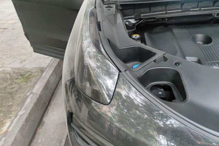 Used Lynk & Co 01 2021 2.0TD Four-Wheel Drive Dark Night Edition Engine Bay Right
