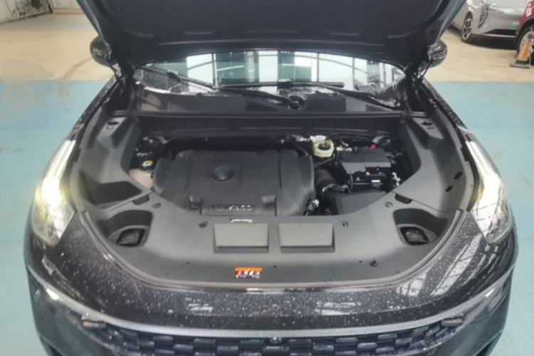 Used Lynk & Co 01 2021 2.0TD Two-Wheel-Drive Pro Trim Engine Bay