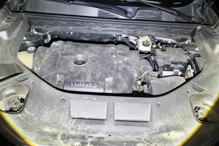 Used Lynk & Co 01 2021 2.0TD Four-Wheel Drive Dark Night Edition Engine Bay