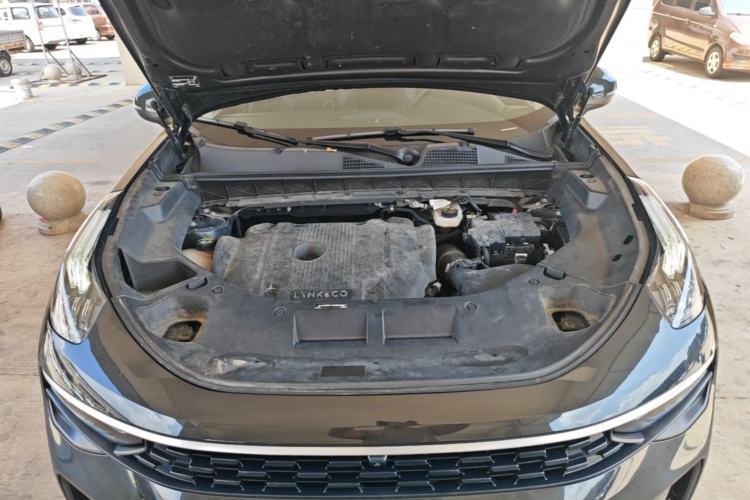 Used Lynk & Co 01 2021 2.0TD Two-Wheel-Drive Pro Trim Engine Bay