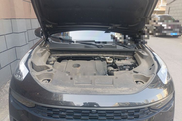 Used Lynk & Co 01 2021 2.0TD Four-Wheel Drive Dark Night Edition Engine Bay