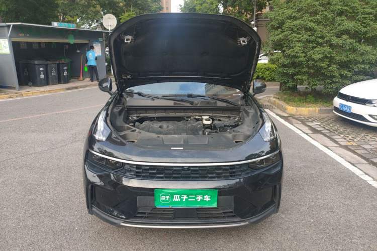 Used Lynk & Co 01 2021 2.0TD Two-Wheel-Drive Pro Trim Engine Bay