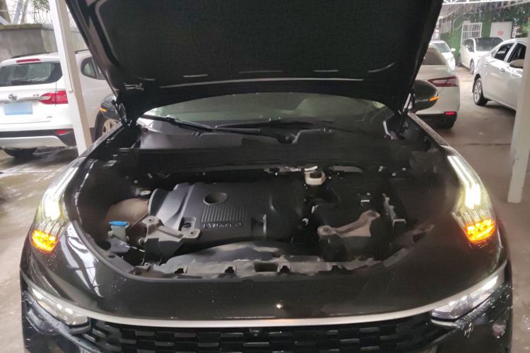 Used Lynk & Co 01 2021 2.0TD Two-Wheel-Drive Pro Trim Engine Bay