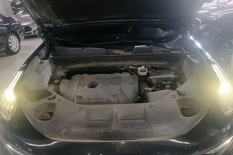 Used Lynk & Co 01 2021 2.0TD Four-Wheel Drive Dark Night Edition Engine Bay