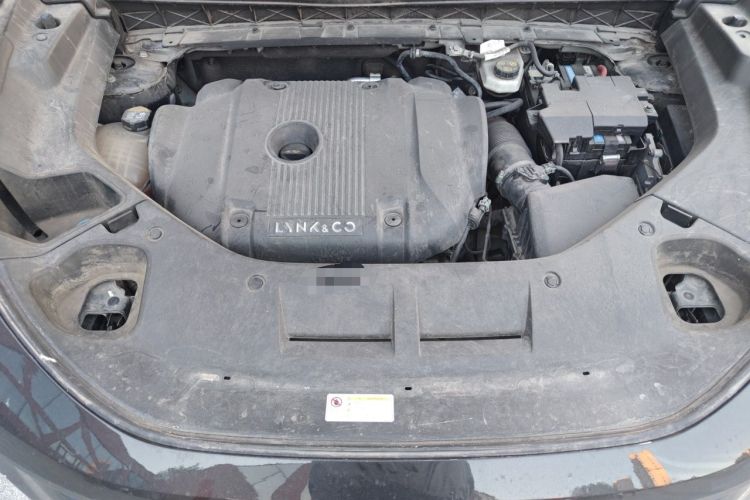 Used Lynk & Co 01 2021 2.0TD Four-Wheel Drive Dark Night Edition Engine Bay