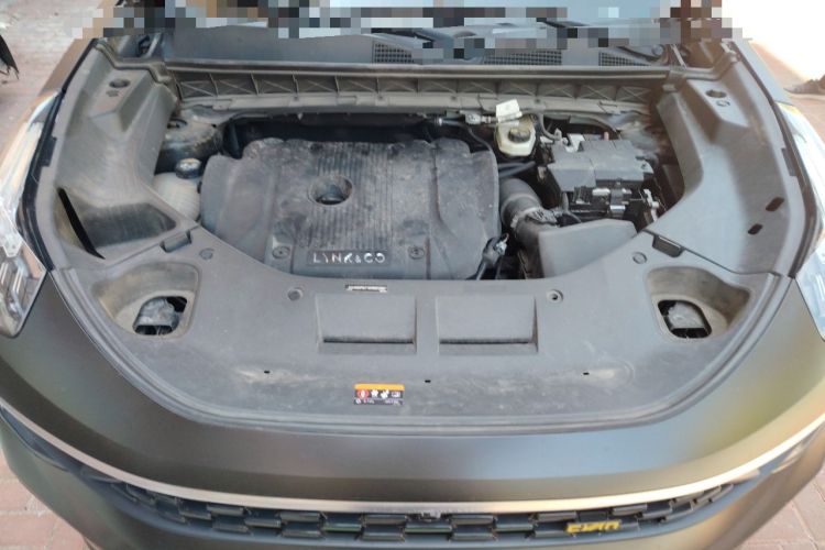 Used Lynk & Co 01 2021 2.0TD Two-Wheel-Drive Pro Trim Engine Bay