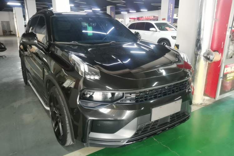 Used Lynk & Co 01 2021 2.0TD Four-Wheel Drive Dark Night Edition Exterior 1