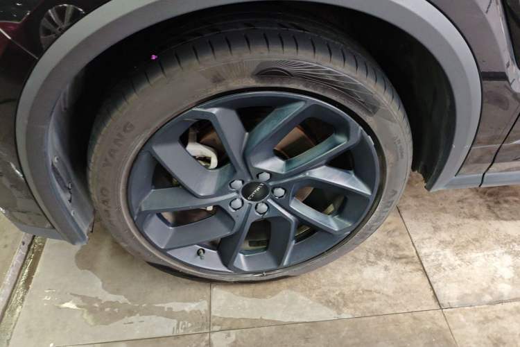 Used Lynk & Co 01 2021 2.0TD Four-Wheel Drive Dark Night Edition Exterior 1