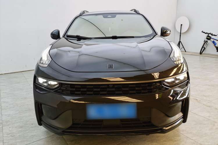 Used Lynk & Co 01 2021 2.0TD Four-Wheel Drive Dark Night Edition Exterior 1