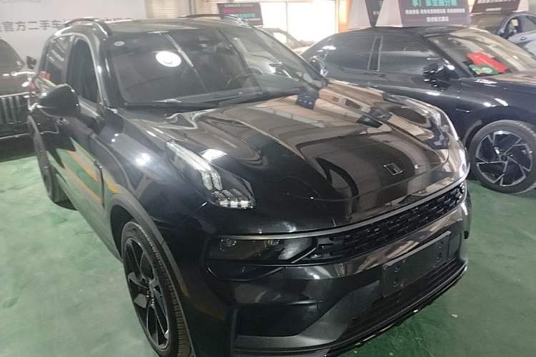 Used Lynk & Co 01 2021 2.0TD Four-Wheel Drive Dark Night Edition Exterior 1