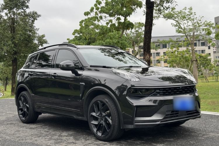 Used Lynk & Co 01 2021 2.0TD Four-Wheel Drive Dark Night Edition Exterior 3