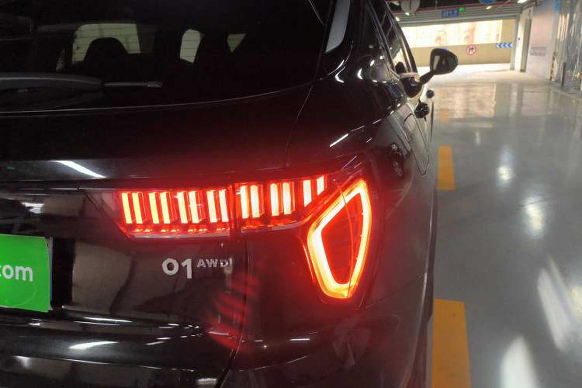 Used Lynk & Co 01 2021 2.0TD Four-Wheel Drive Dark Night Edition Exterior 3