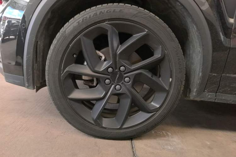 Used Lynk & Co 01 2021 2.0TD Four-Wheel Drive Dark Night Edition Exterior 4
