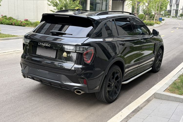 Used Lynk & Co 01 2021 2.0TD Four-Wheel Drive Dark Night Edition Exterior 4