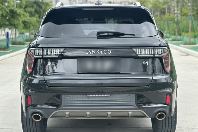 Used Lynk & Co 01 2021 2.0TD Two-Wheel-Drive Pro Trim Exterior 4
