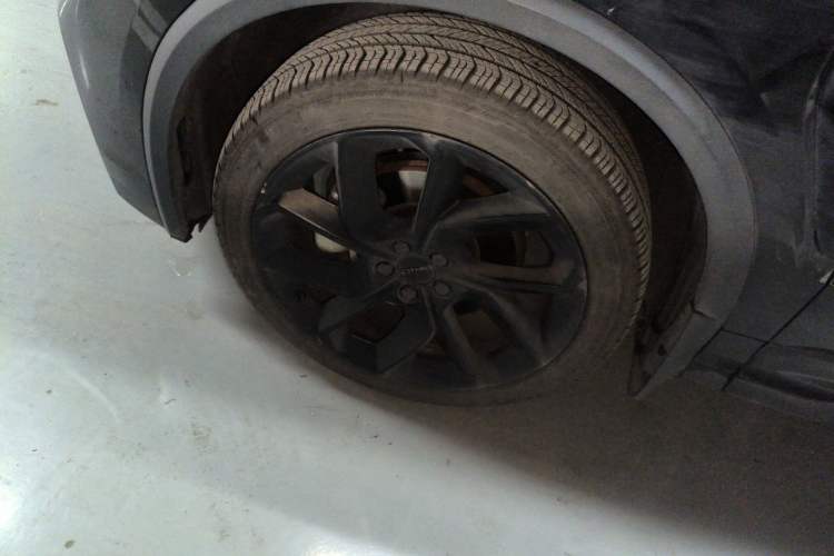 Used Lynk & Co 01 2021 2.0TD Four-Wheel Drive Dark Night Edition Exterior 4