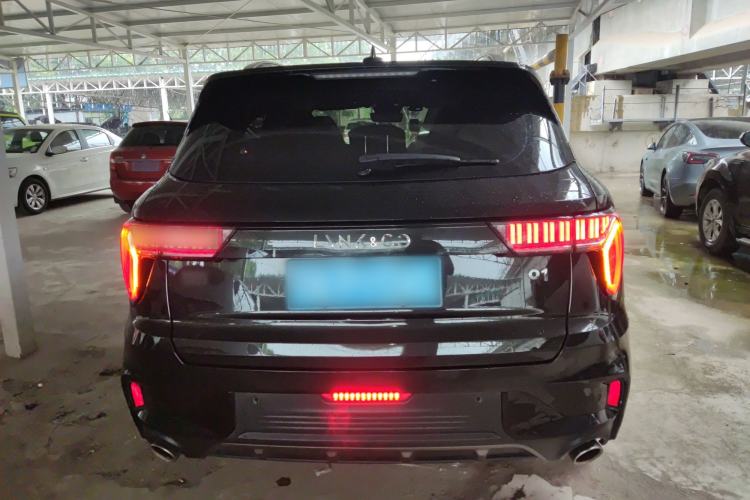Used Lynk & Co 01 2021 2.0TD Two-Wheel-Drive Pro Trim Exterior 4