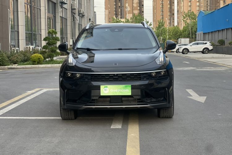 Used Lynk & Co 01 2021 2.0TD Two-Wheel-Drive Pro Trim Exterior 5