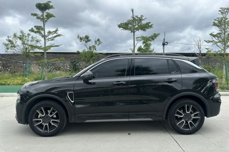 Used Lynk & Co 01 2021 2.0TD Two-Wheel-Drive Pro Trim Exterior 7