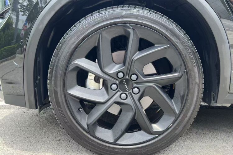 Used Lynk & Co 01 2021 2.0TD Four-Wheel Drive Dark Night Edition Exterior 8