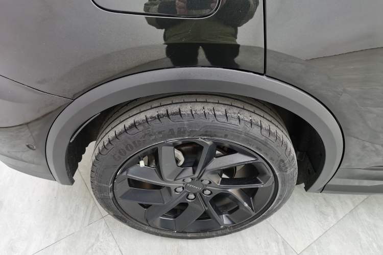 Used Lynk & Co 01 2021 2.0TD Four-Wheel Drive Dark Night Edition Exterior 8