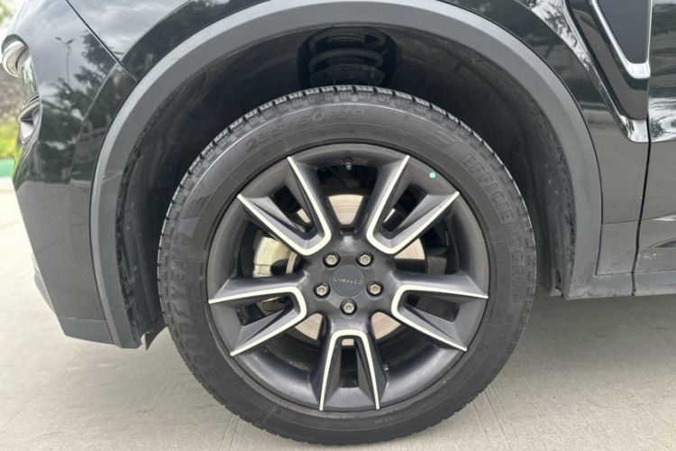 Used Lynk & Co 01 2021 2.0TD Two-Wheel-Drive Pro Trim Exterior 8