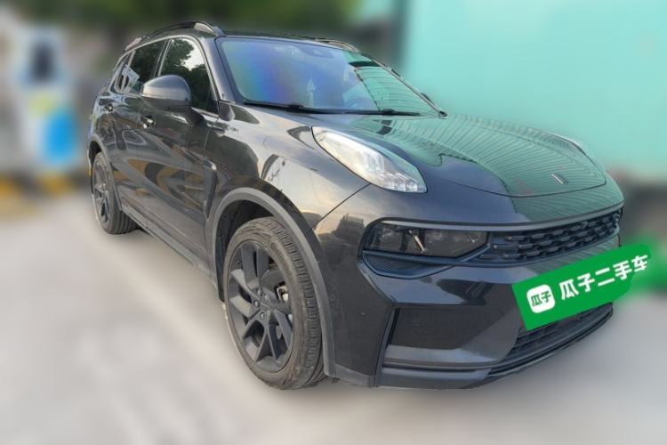 Used Lynk & Co 01 2021 2.0TD Four-Wheel Drive Dark Night Edition Front Right 45 Deg