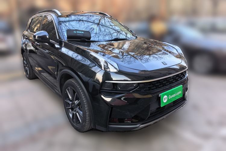 Used Lynk & Co 01 2021 2.0TD Two-Wheel-Drive Pro Trim Front Right 45 Deg