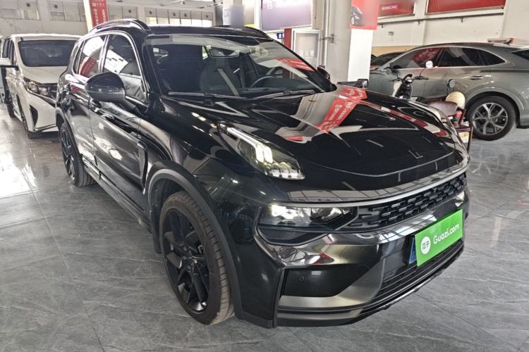 Used Lynk & Co 01 2021 2.0TD Four-Wheel Drive Dark Night Edition Front Right 45 Deg
