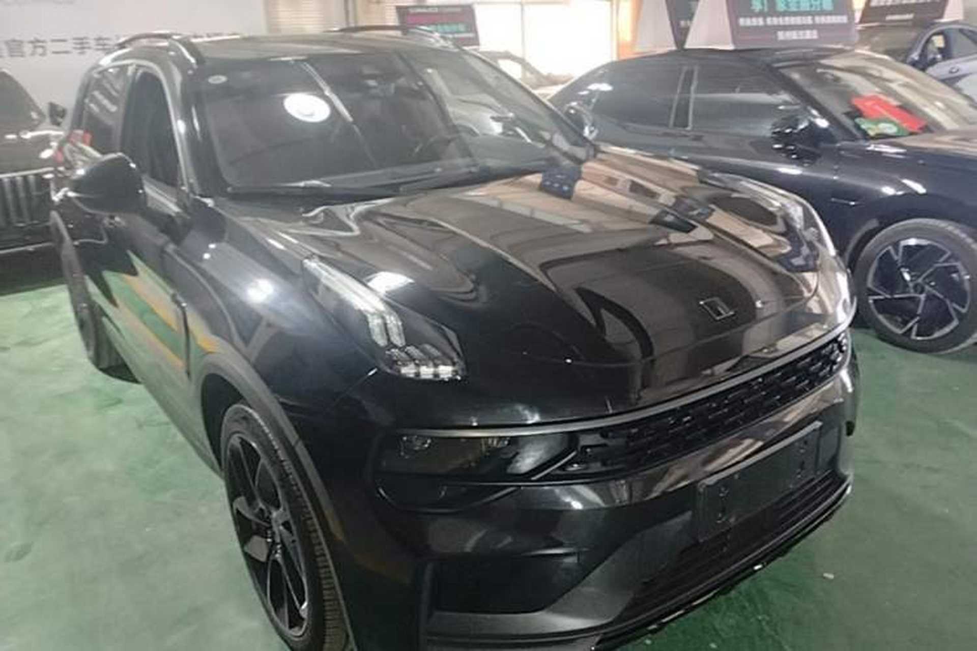 Used Lynk & Co 01 2021 2.0TD Four-Wheel Drive Dark Night Edition Front Right 45 Deg