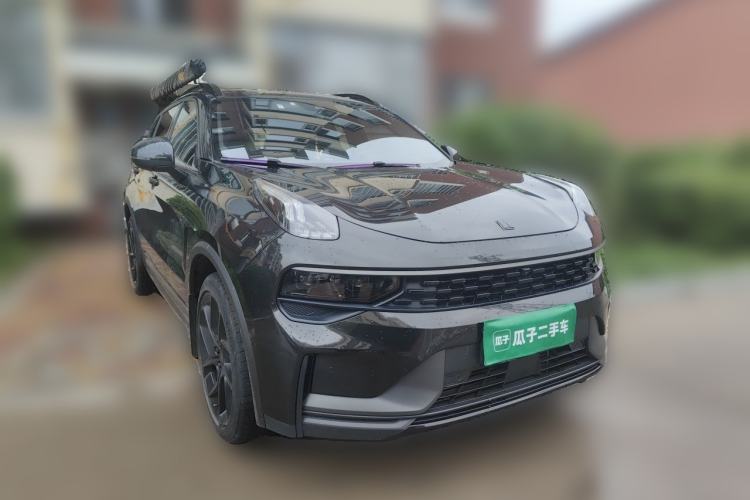 Used Lynk & Co 01 2021 2.0TD Four-Wheel Drive Dark Night Edition Front Right 45 Deg