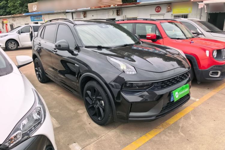 Used Lynk & Co 01 2021 2.0TD Four-Wheel Drive Dark Night Edition Front Right 45 Deg