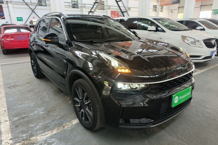 Used Lynk & Co 01 2021 2.0TD Two-Wheel-Drive Pro Trim Front Right 45 Deg