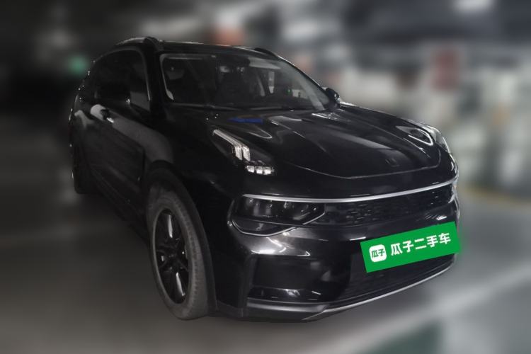 Used Lynk & Co 01 2021 2.0TD Two-Wheel-Drive Pro Trim Front Right 45 Deg