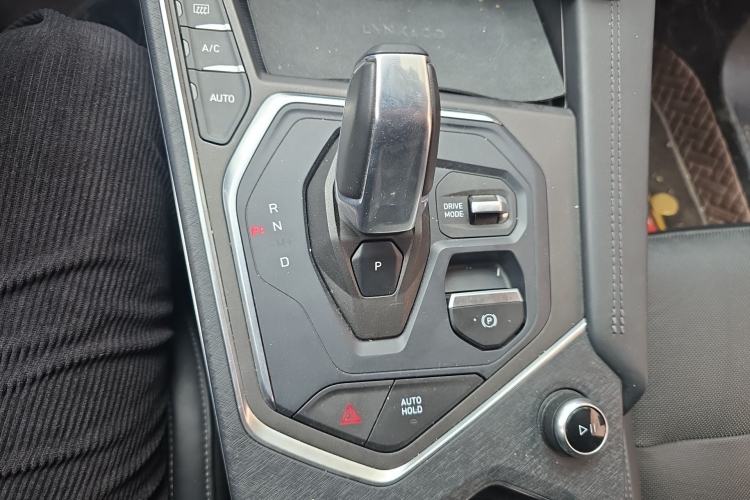 Used Lynk & Co 01 2021 2.0TD Two-Wheel-Drive Pro Trim Gear Lever