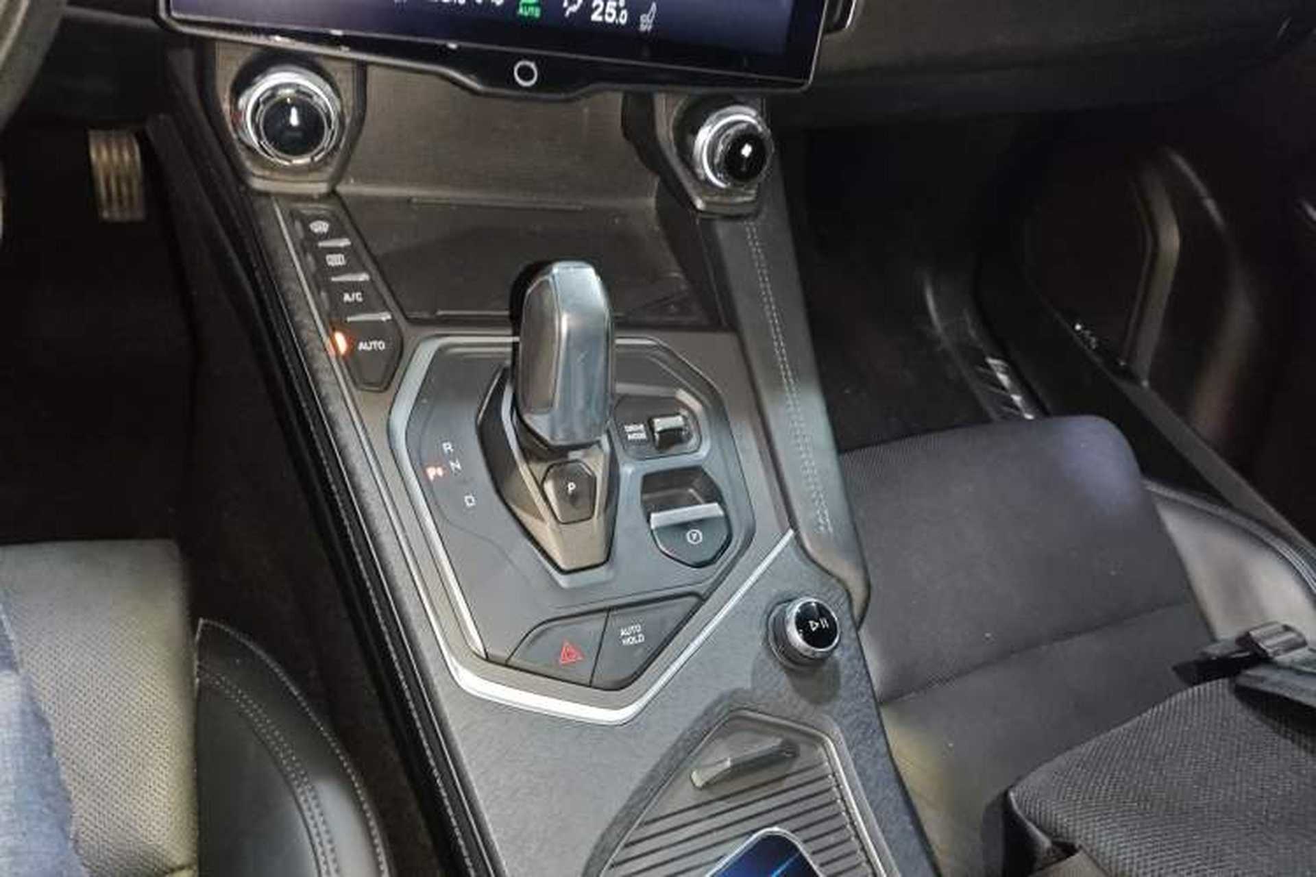 Used Lynk & Co 01 2021 2.0TD Two-Wheel-Drive Pro Trim Gear Lever