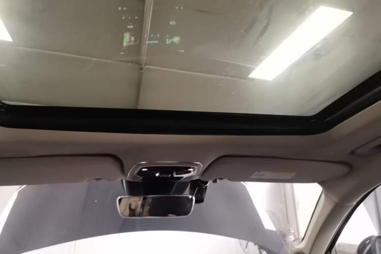 Used Lynk & Co 01 2021 2.0TD Two-Wheel-Drive Pro Trim Headliner