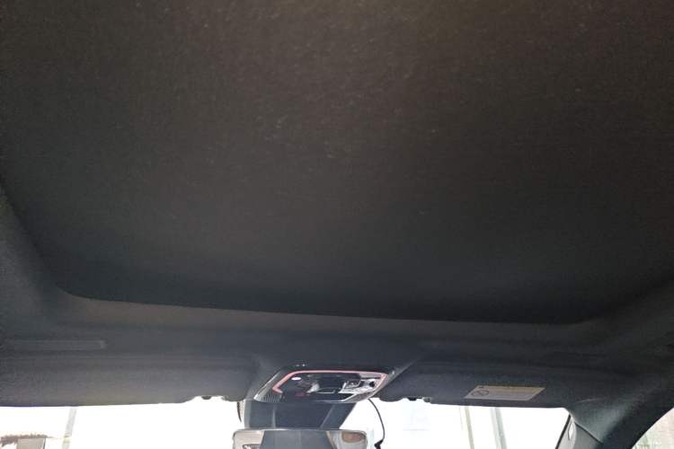 Used Lynk & Co 01 2021 2.0TD Four-Wheel Drive Dark Night Edition Headliner